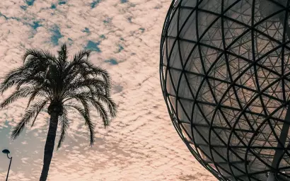 DESCUBRE-LA-ANTIGUA-EXPO92-CAMINANDO-CON-TU-HIJO