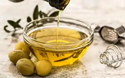 UTILIZA-EL-ACEITE-DE-OLIVA-DE-ESTA-FORMA-PARA-CUIDAR-TUS-PIES